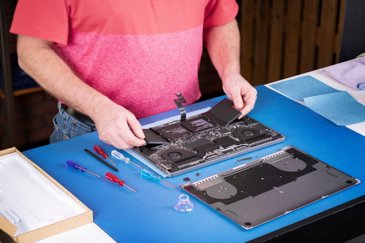 84.3W NewerTech NuPower Battery Replacement Kit for 15-inch MacBook Pro with Retina Display (2018 - 2019)