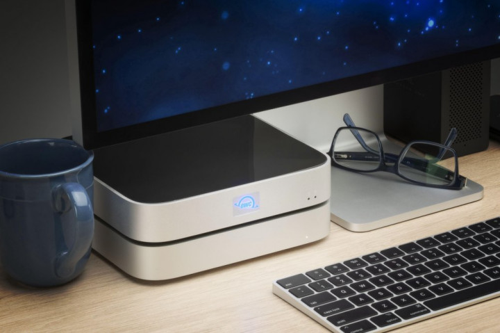 OWC miniStack STX - 18.0TB (HDD) - Stackable Storage Enclosure with Thunderbolt Hub Xpansion - Silver