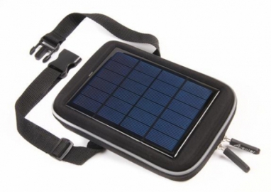 Xtorm Solar Power Bag Black w/2.7W Solarpanel & 5200 mAh